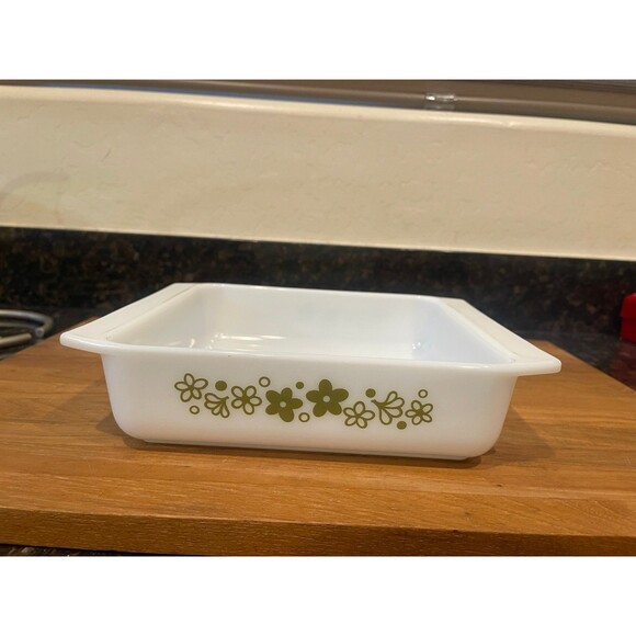 Pyrex Baking Dish Spring Blossom casserole dish - Picture 1 of 9